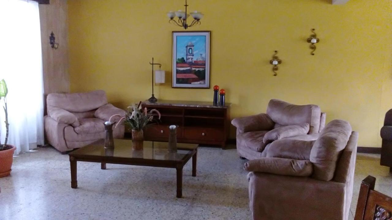 מלון סאן סלבדור Casa San Benito מראה חיצוני תמונה